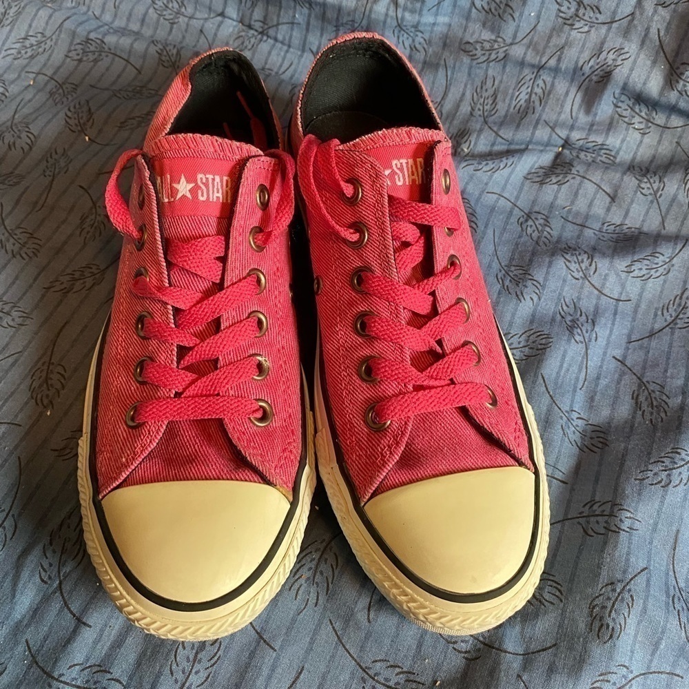 Converse all stars pink denim low size 7.5